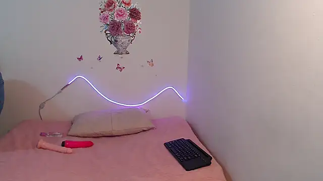 johanyxs online show from November 20, 2025, 10:49 am