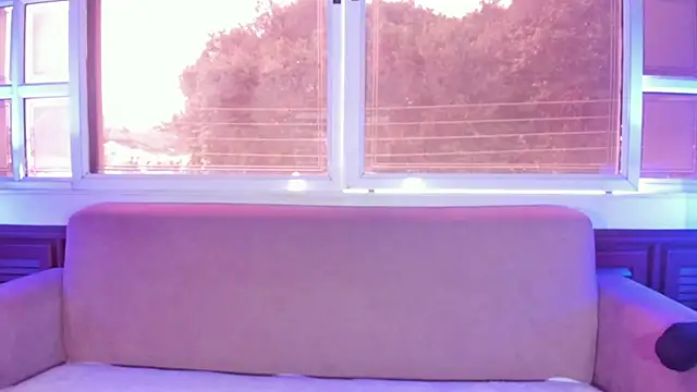 Snapshot of ReiAyanamy chatting on February 6, 2026, 7:54 pm ReiAyanamy online show from February 6, 2026, 7:54 pm