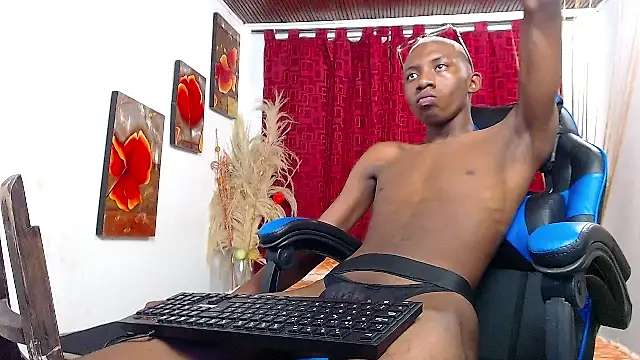 Miilo18 online show from January 17, 2026, 8:23 pm