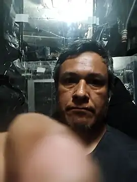 Snapshot of Riki121274 chatting on November 18, 2025, 4:49 am Riki121274 online show from November 18, 2025, 4:49 am