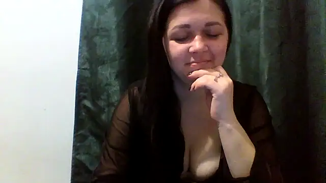 Snapshot of Vitalina282128 chatting on February 14, 2026, 4:40 pm Vitalina282128 online show from February 14, 2026, 4:40 pm