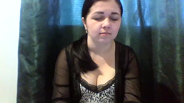 Snapshot of Vitalina282128 chatting on February 19, 2026, 11:51 am Vitalina282128 online show from February 19, 2026, 11:51 am
