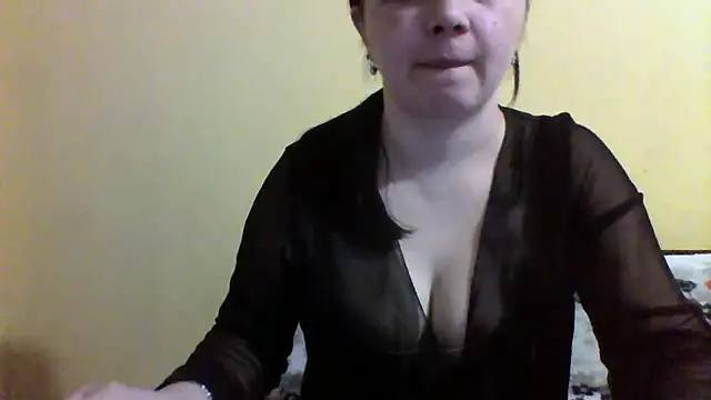 Snapshot of Vitalina282128 chatting on February 22, 2026, 10:33 pm Vitalina282128 online show from February 22, 2026, 10:33 pm