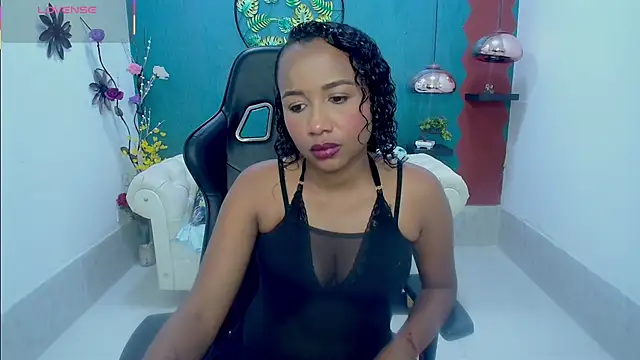 Snapshot of Gelen_brunette chatting on November 18, 2025, 5:05 pm Gelen brunette online show from November 18, 2025, 5:05 pm