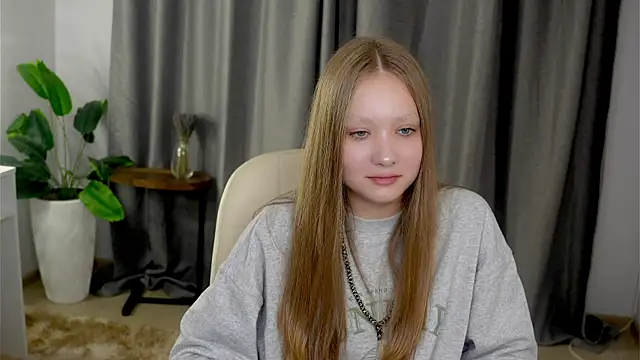 AdalineSheetz online show from November 11, 2025, 1:50 pm