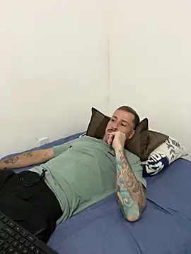 Snapshot of Lucasjandre chatting on November 29, 2025, 12:22 am Lucasjandre online show from November 29, 2025, 12:22 am