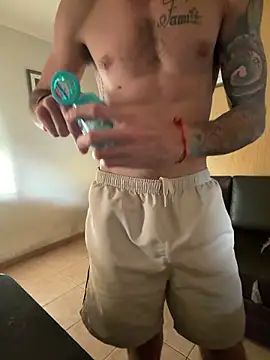 Lucasjandre online show from June 14, 2026, 8:10 pm
