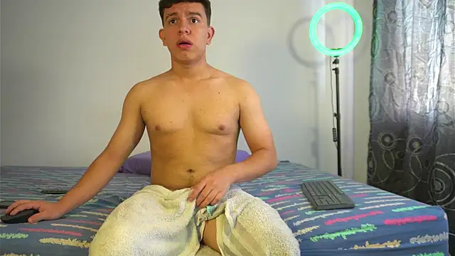 Snapshot of Max_ethan5 chatting on November 26, 2025, 3:12 pm Max ethan5 online show from November 26, 2025, 3:12 pm