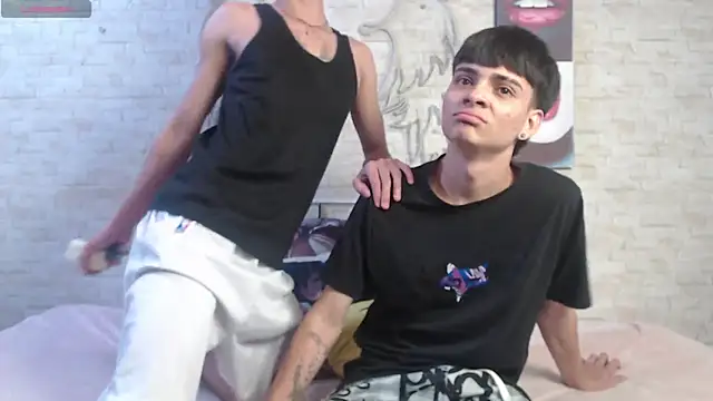 axel milo kairo and noa online show from February 9, 2026, 9:24 pm