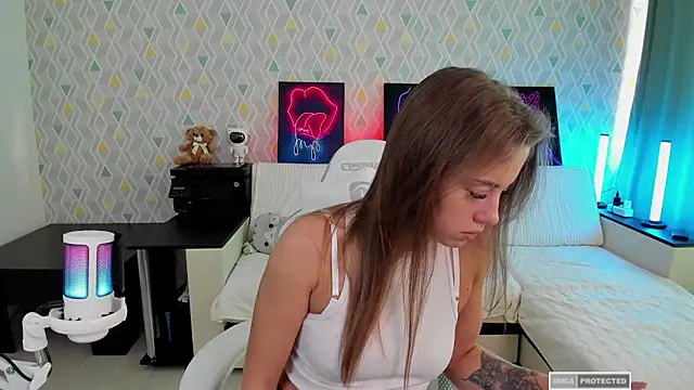 ElllySun online show from November 29, 2025, 5:51 am