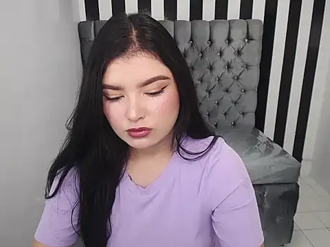 Snapshot of sarah_rouse_t_ chatting on November 12, 2025, 12:53 pm sarah rouse t online show from November 12, 2025, 12:53 pm