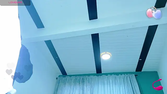 FelipeGonzalezz online show from November 16, 2025, 12:43 pm