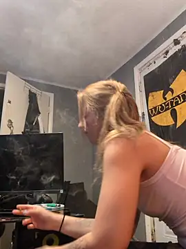 sexxxilexxxi44 online show from May 16, 2026, 6:12 am