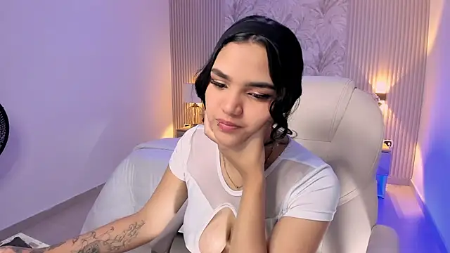 Snapshot of Kim_stonee chatting on November 27, 2025, 7:36 pm Kim stonee online show from November 27, 2025, 7:36 pm