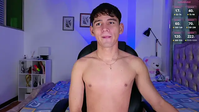 estebanperez 26 online show from April 15, 2026, 11:05 am