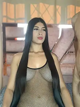 Antonella And Thiago online show from April 22, 2026, 1:29 pm