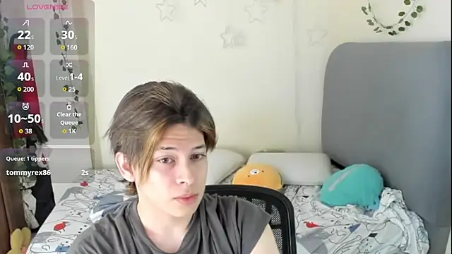 Snapshot of Felix_kitty chatting on November 23, 2025, 7:24 pm Felix kitty online show from November 23, 2025, 7:24 pm