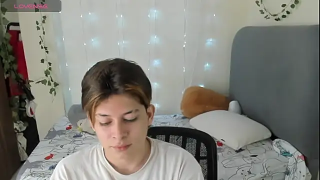 Snapshot of Felix_kitty chatting on November 29, 2025, 7:25 pm Felix kitty online show from November 29, 2025, 7:25 pm