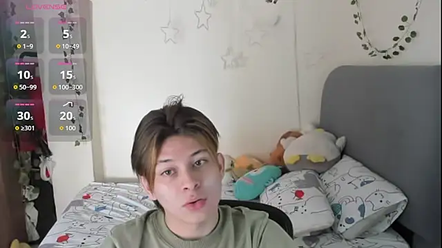 Snapshot of Felix_kitty chatting on November 21, 2025, 8:08 pm Felix kitty online show from November 21, 2025, 8:08 pm