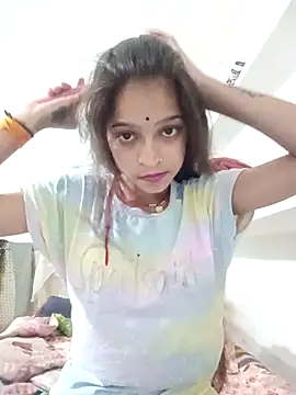 Mohnicute online show from May 5, 2026, 10:40 am