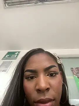 Snapshot of zuricarter chatting on December 3, 2025, 4:39 pm zuricarter online show from December 3, 2025, 4:39 pm