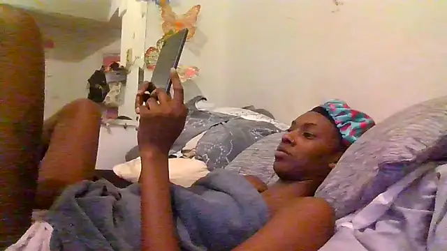 Snapshot of Her_ForbiddenGarden chatting on November 15, 2025, 1:53 am Her ForbiddenGarden online show from November 15, 2025, 1:53 am