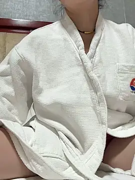 oo-shanshan online show from February 18, 2026, 12:23 pm