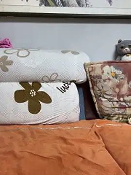 oo-shanshan online show from December 2, 2025, 10:11 pm