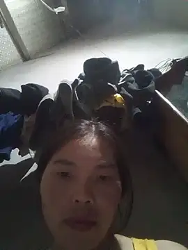 chim-yen online show from November 21, 2025, 6:23 am