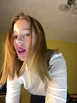 yourladyMary online show from December 19, 2025, 1:20 am