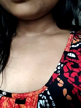 Hot-ruma online show from November 24, 2025, 4:23 am