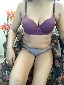 Snapshot of Lovely_Shweta chatting on November 28, 2025, 8:25 am Lovely Shweta online show from November 28, 2025, 8:25 am