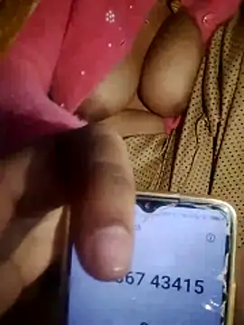 Snapshot of Hotty_siatar chatting on November 21, 2025, 5:45 pm Hotty siatar online show from November 21, 2025, 5:45 pm