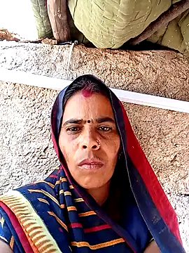 Snapshot of Neetujk chatting on November 17, 2025, 6:28 am Neetujk online show from November 17, 2025, 6:28 am