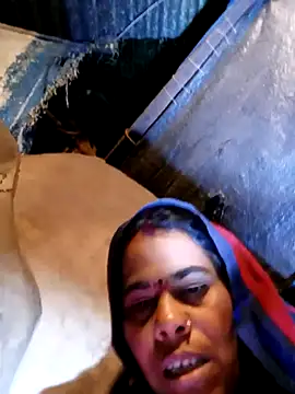 Neetujk online show from December 19, 2025, 6:43 pm