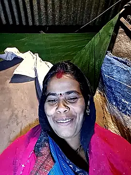 Neetujk online show from December 5, 2025, 7:34 pm