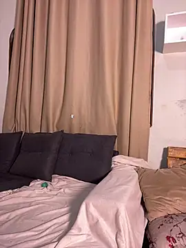 engelintense online show from February 10, 2026, 7:35 pm