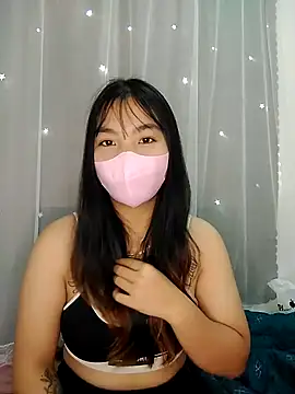 Snapshot of xu-ka chatting on November 18, 2025, 2:05 am xu-ka online show from November 18, 2025, 2:05 am