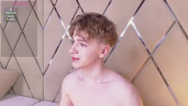 Snapshot of Paul_Holt chatting on February 5, 2026, 3:52 pm Paul Holt online show from February 5, 2026, 3:52 pm