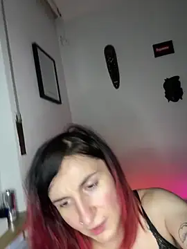 AuroraAllure 27 online show from April 20, 2026, 6:42 pm