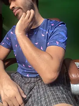 hotyyyyjonny online show from June 18, 2026, 2:21 am