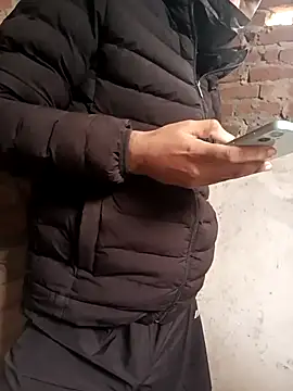 hotyyyyjonny online show from December 17, 2025, 6:51 am