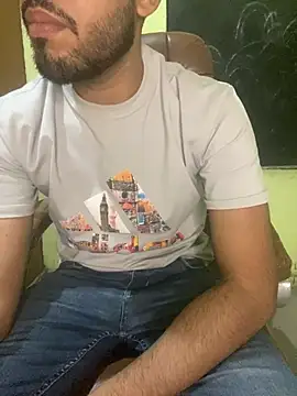 hotyyyyjonny online show from April 14, 2026, 11:59 am