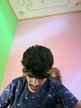 hotyyyyjonny online show from July 18, 2026, 4:21 am