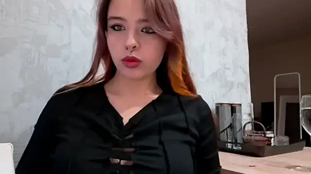 AwnyGrub online show from November 30, 2025, 3:46 pm