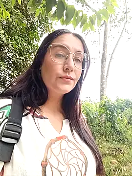 Snapshot of SaloGray8 chatting on July 8, 2026, 12:28 pm SaloGray8 online show from July 8, 2026, 12:28 pm