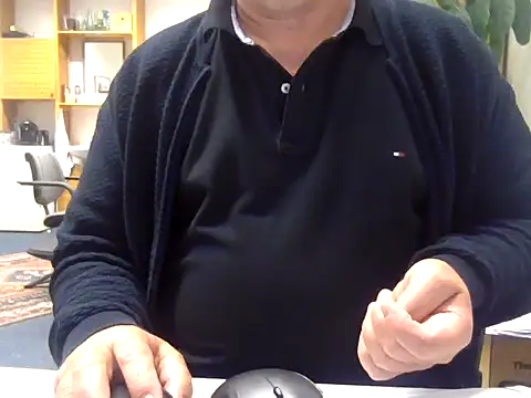 Snapshot of sssuka chatting on December 15, 2025, 4:24 pm sssuka online show from December 15, 2025, 4:24 pm