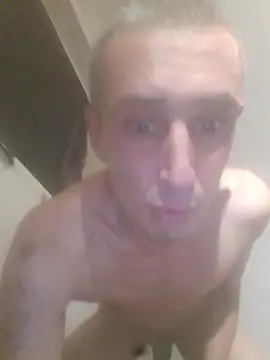 Snapshot of MaikBuoy chatting on December 17, 2025, 1:54 am MaikBuoy online show from December 17, 2025, 1:54 am