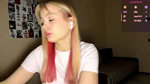 JestineParslow online show from January 12, 2026, 8:36 pm