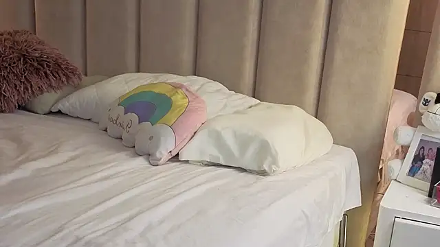 Iamnyxy online show from December 3, 2025, 11:09 am